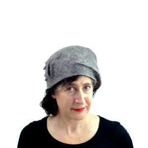 ~ Adopted ~ Simple Gray Gotland Wool Beret