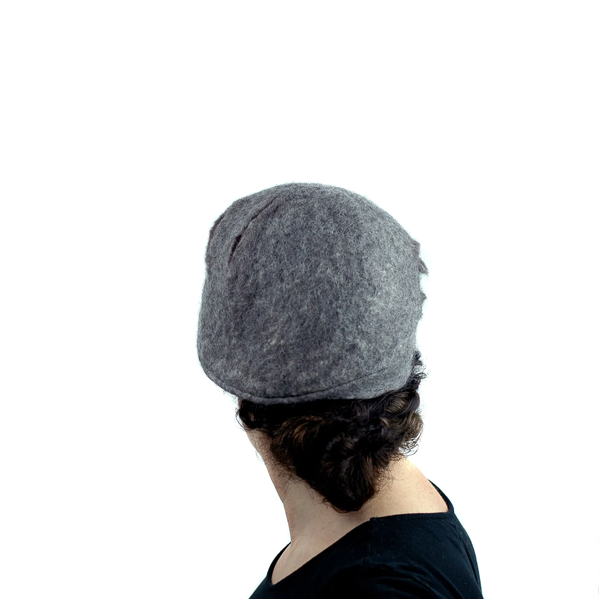 ~ Adopted ~ Simple Gray Gotland Wool Beret