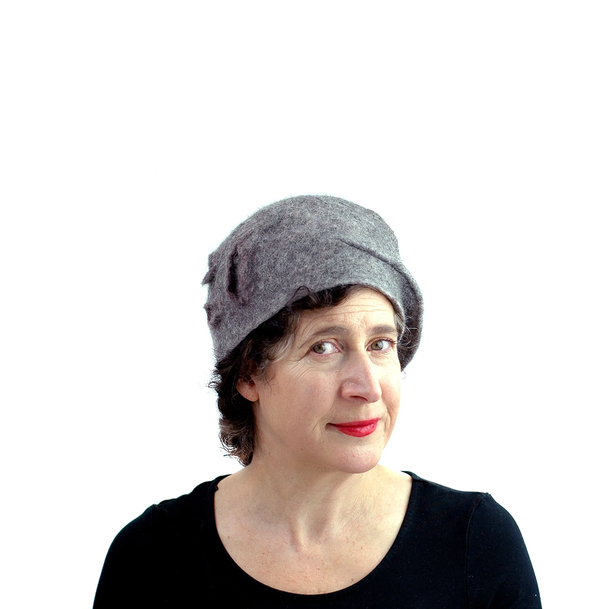~ Adopted ~ Simple Gray Gotland Wool Beret