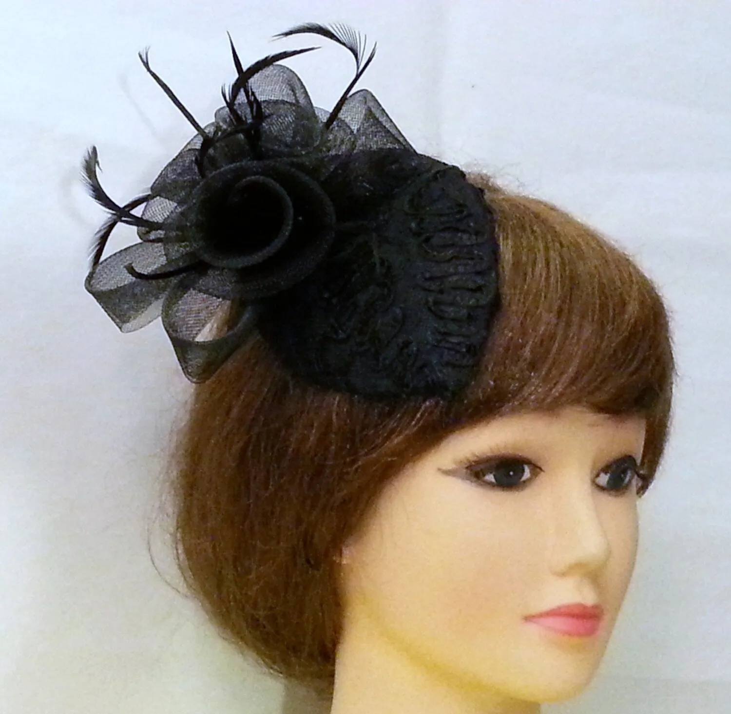 Black hat Fascinator Vintage 40s 50s  Black birdcage Veil
