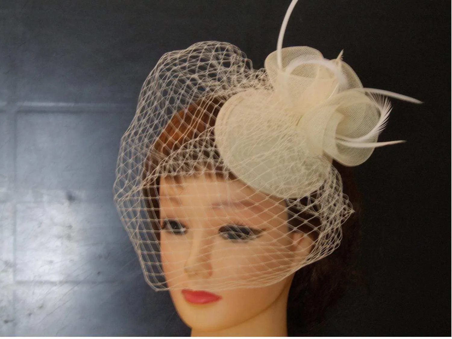 Bridal Birdcage veil Feather Fascinator White, Ivory Wedding  veil Hat