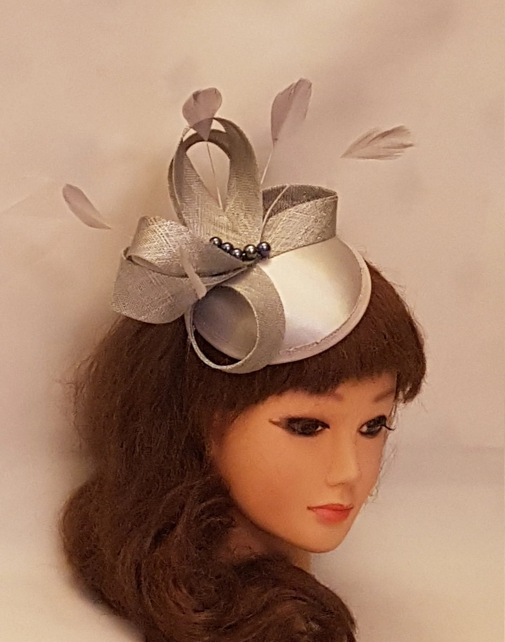 CHAMPAGNE/LATTE FASCINATOR Hat.Silver grey, Blush Pink, Navy, Ascot hat Wedding Race Cocktail Church hat
