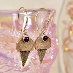 Chloeography - Earrings - I Scream for Ice Cream (Butterscotch with Cherry) #ICEER-BUTCHE