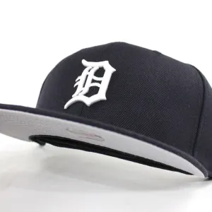 Detroit Tigers New Era 59Fifty Fitted Hat (Navy Gray Under Brim)