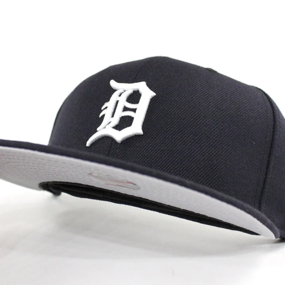Detroit Tigers New Era 59Fifty Fitted Hat (Navy Gray Under Brim)