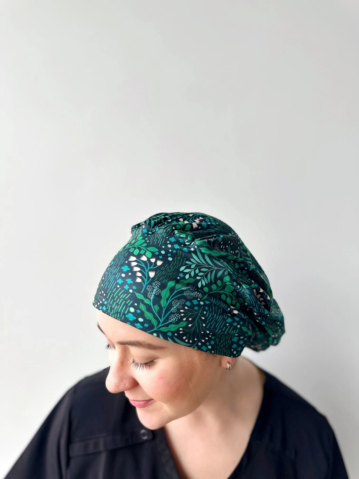 DuoStyle Scrub Hat - Green & Blue Winter