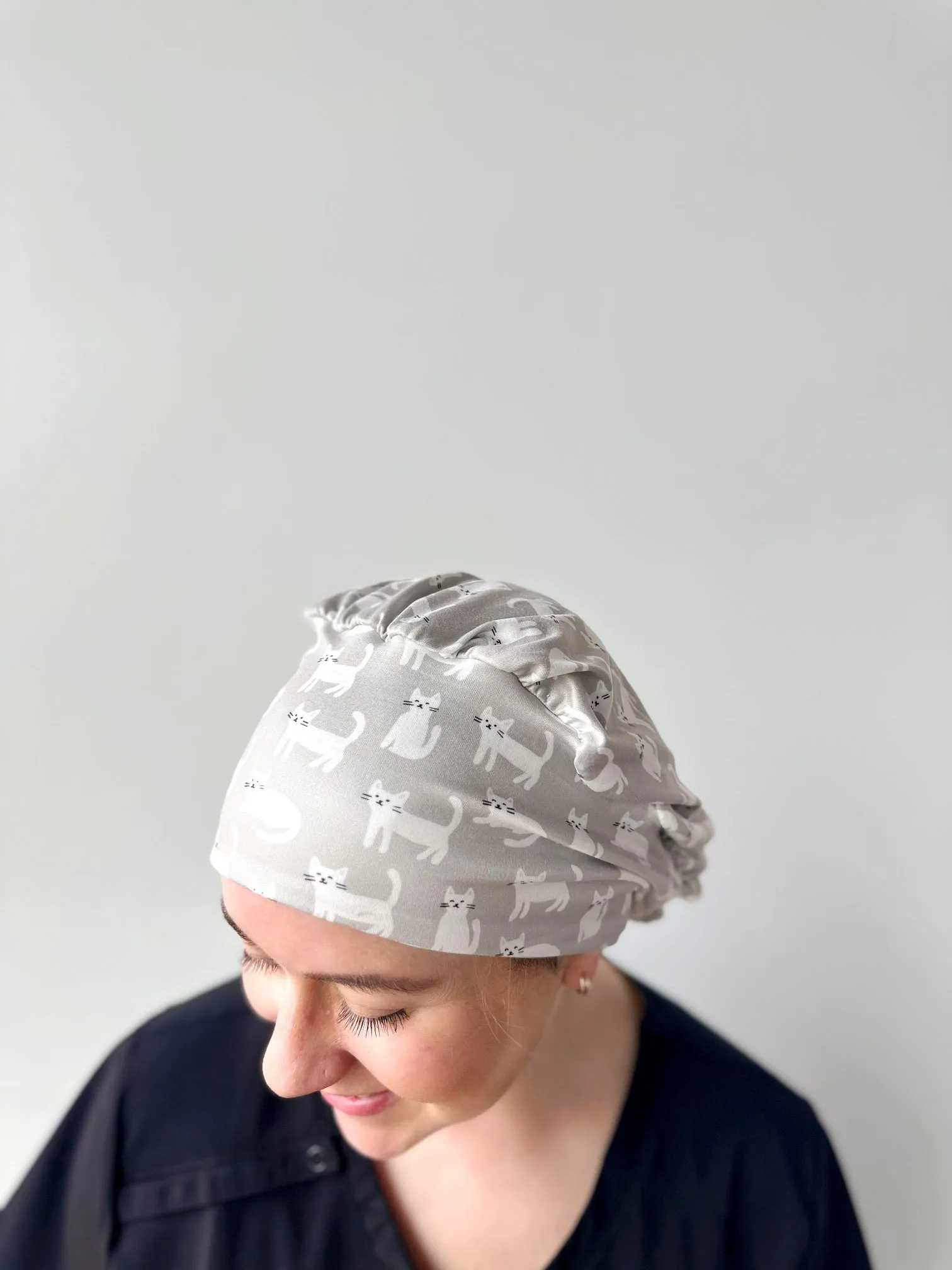 DuoStyle Scrub Hat - Grey Cats