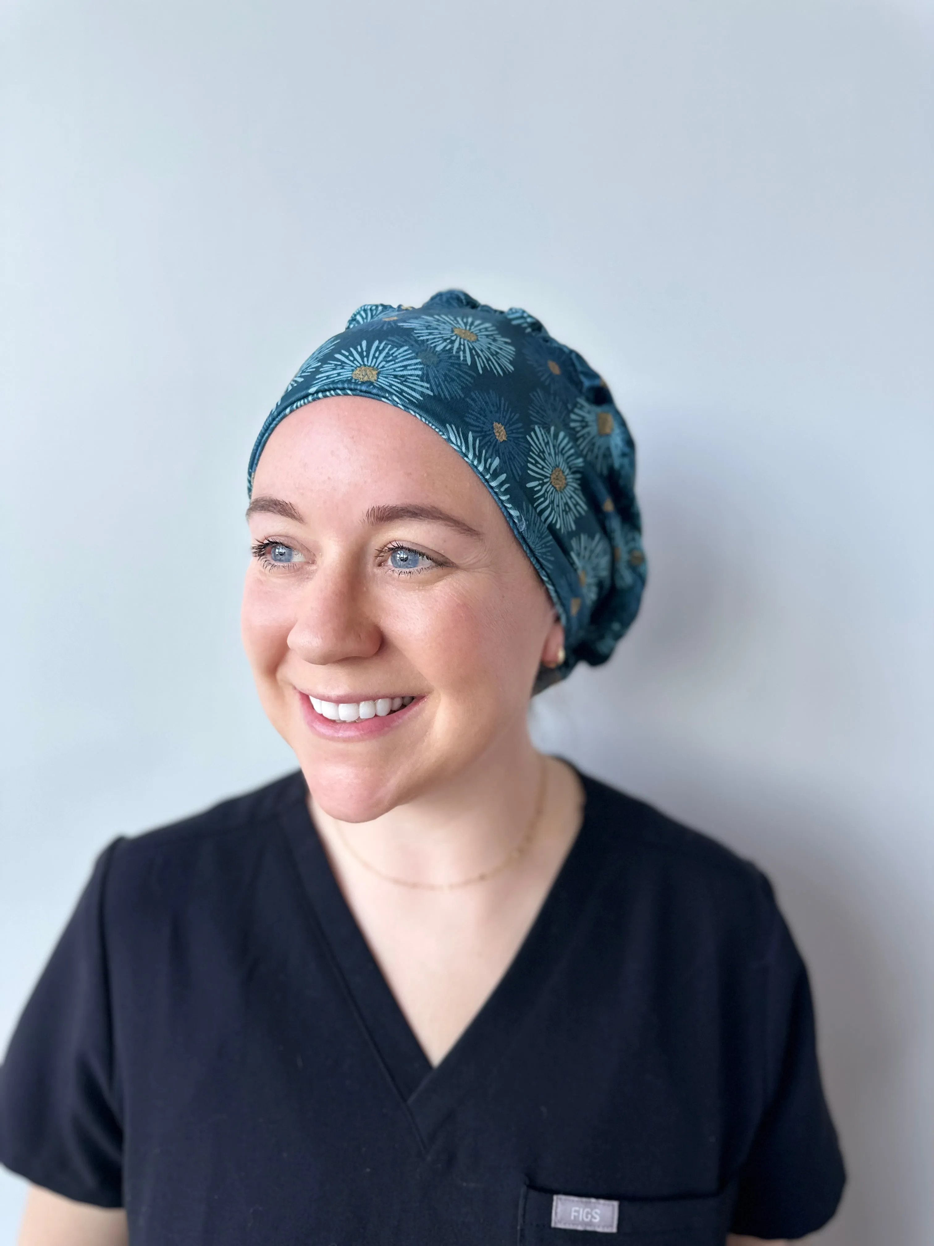 DuoStyle Scrub Hat - Teal Flower Bursts