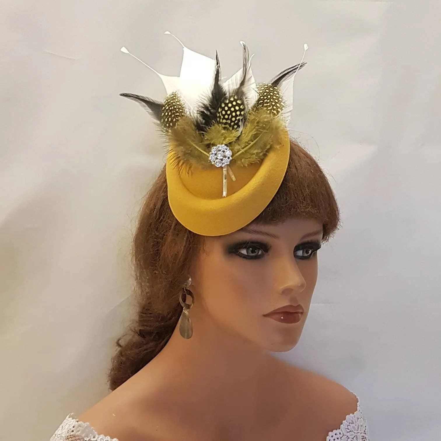 Fascinator Hat Mustard Gold Pillbox Hat fascinator #Mustard Gold Feather hat Ascot derby Wedding Race Cocktail Ladies Church hat fascinator