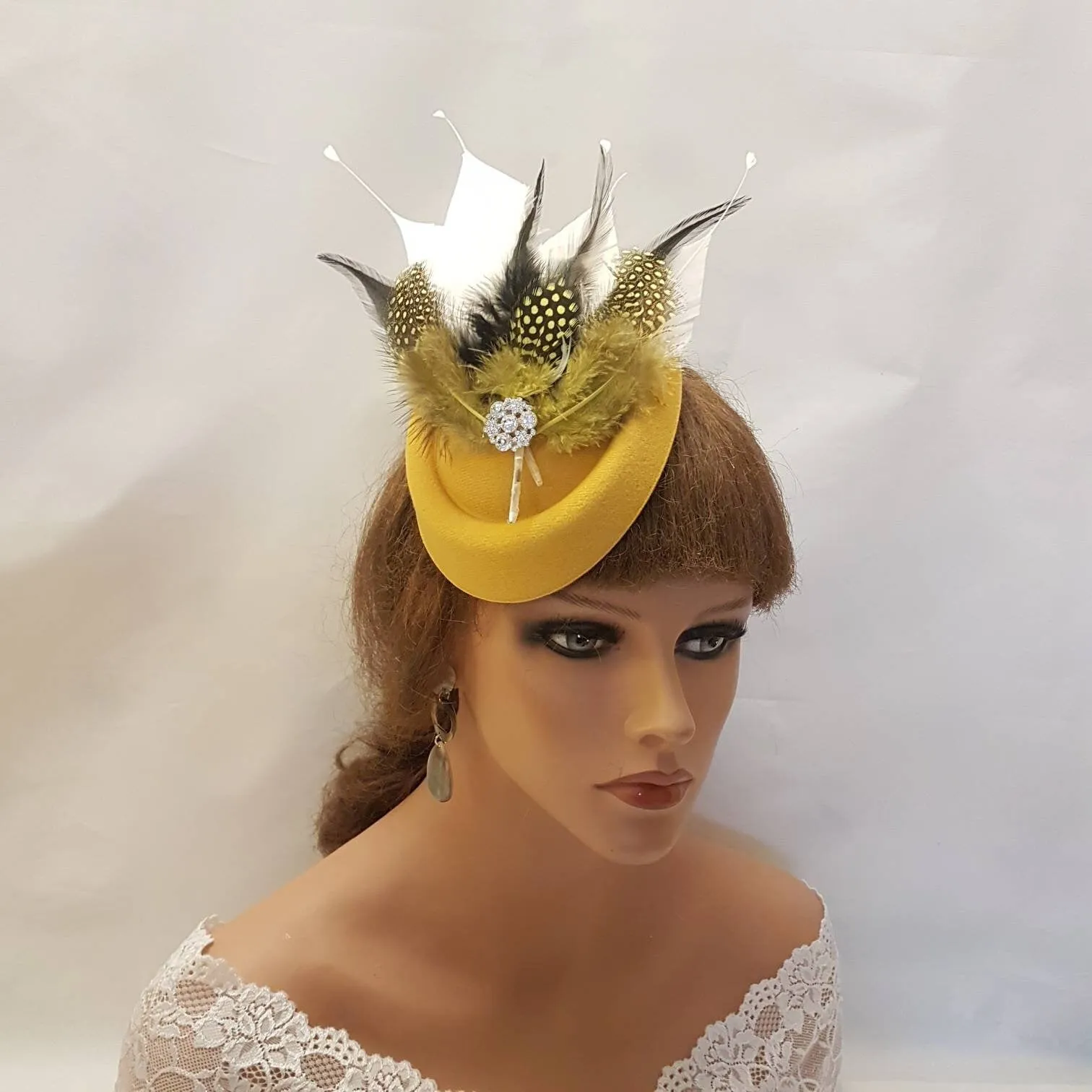 Fascinator Hat Mustard Gold Pillbox Hat fascinator #Mustard Gold Feather hat Ascot derby Wedding Race Cocktail Ladies Church hat fascinator
