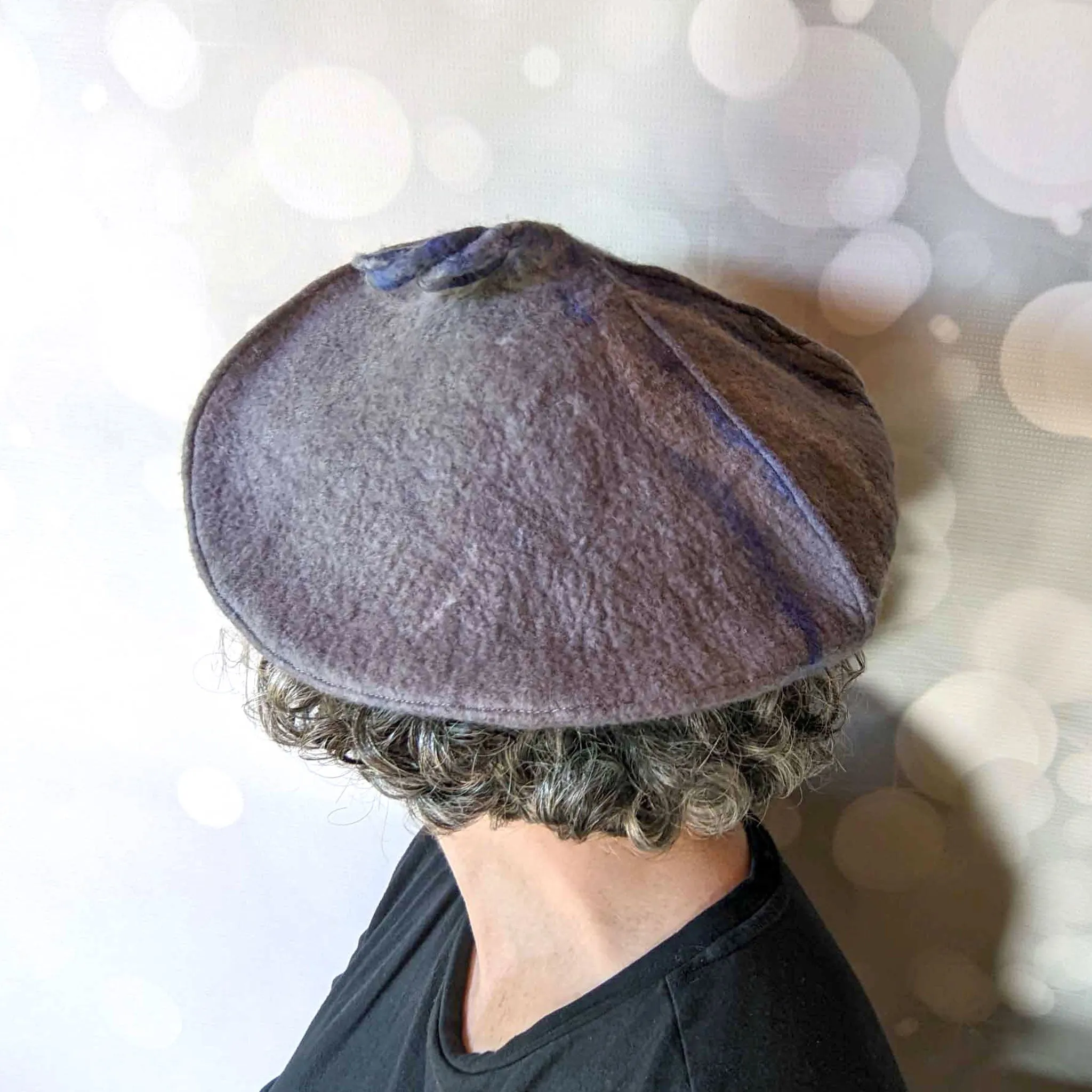 Gray Curlicue Beret with Dark Blue Marbling