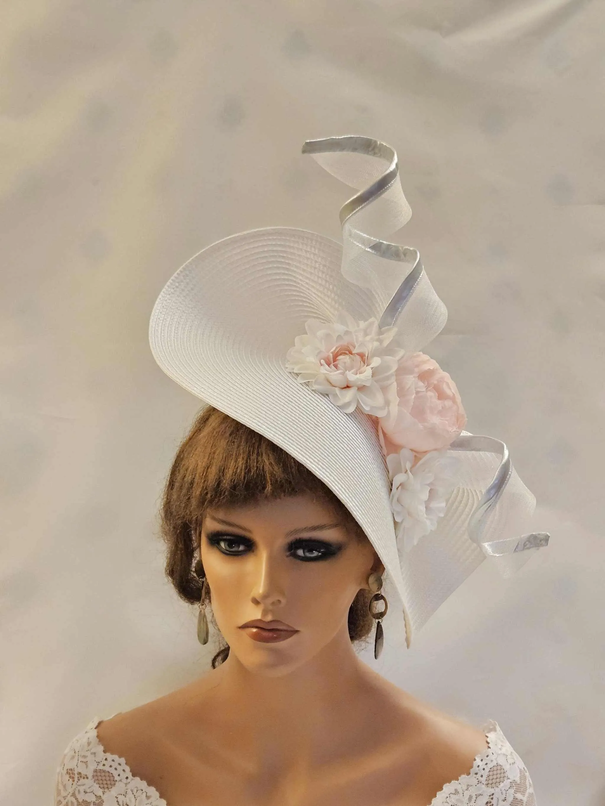 Hats & Fascinators for Mother of the Bride Pink & White hat fascinator large saucer Hatinator Kentucky Derby Ascot Race Wedding Cocktail Party hat