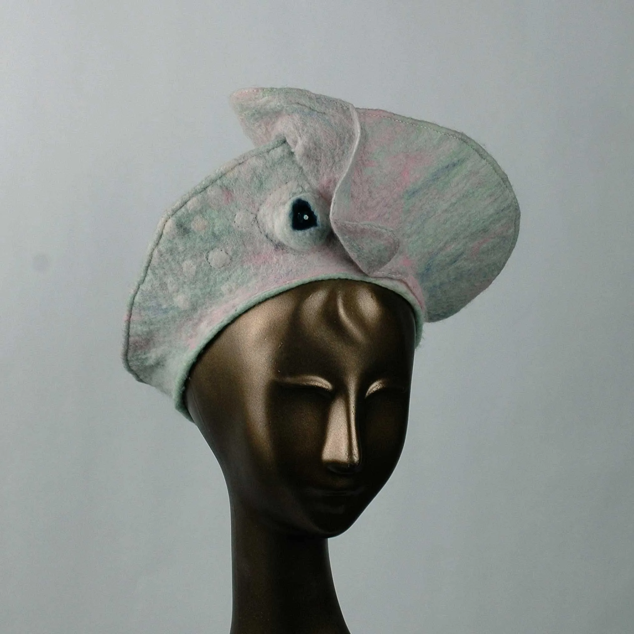Iridescent White Ruffle Beret