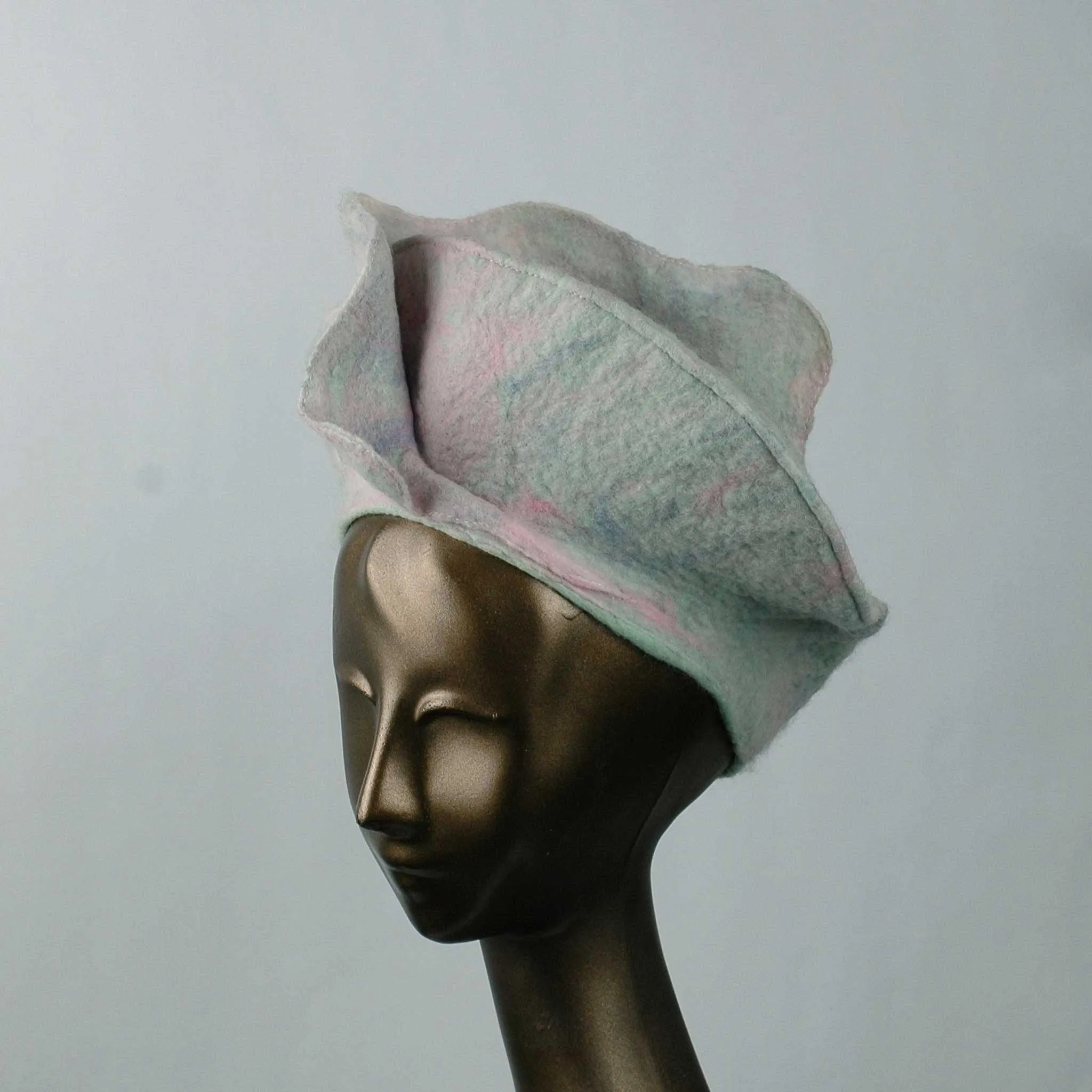 Iridescent White Ruffle Beret