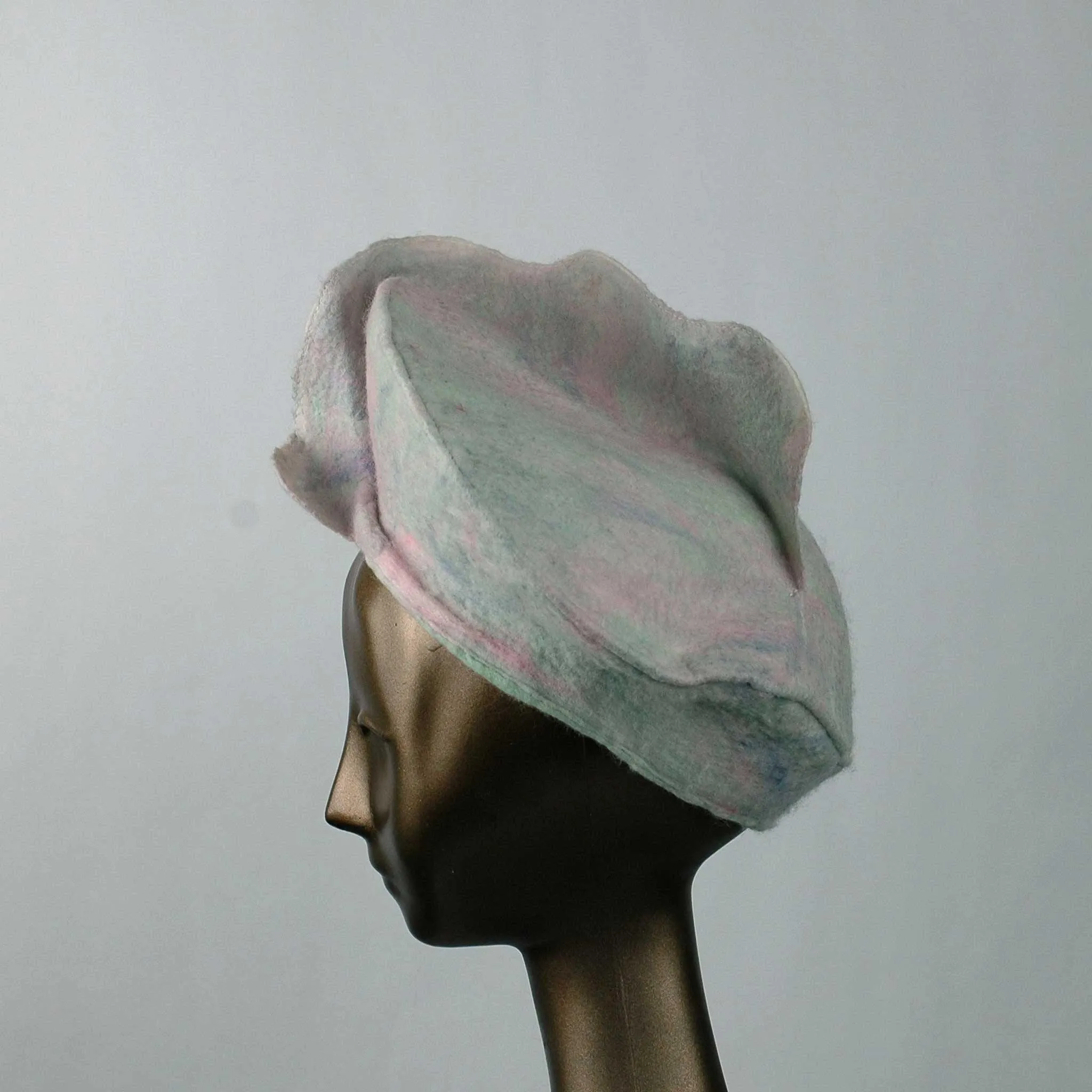 Iridescent White Ruffle Beret