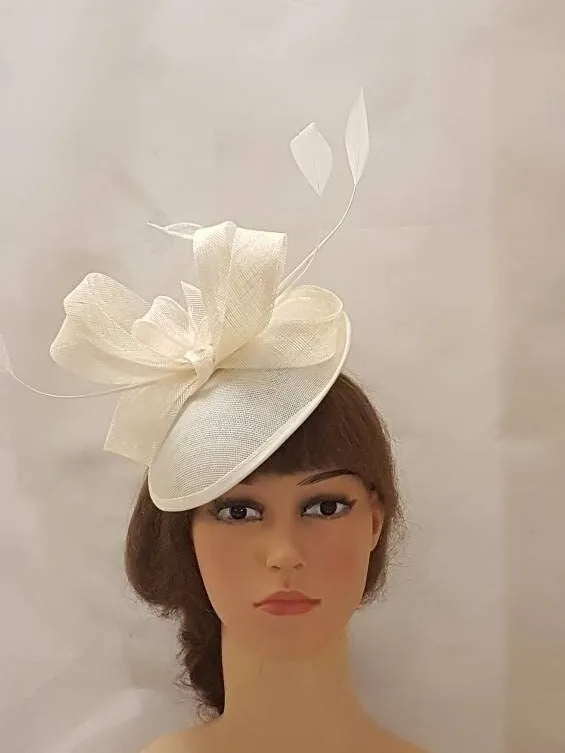 IVORY FASCINATOR  Ascot hat fascinator Wedding Race Cocktail Church hat