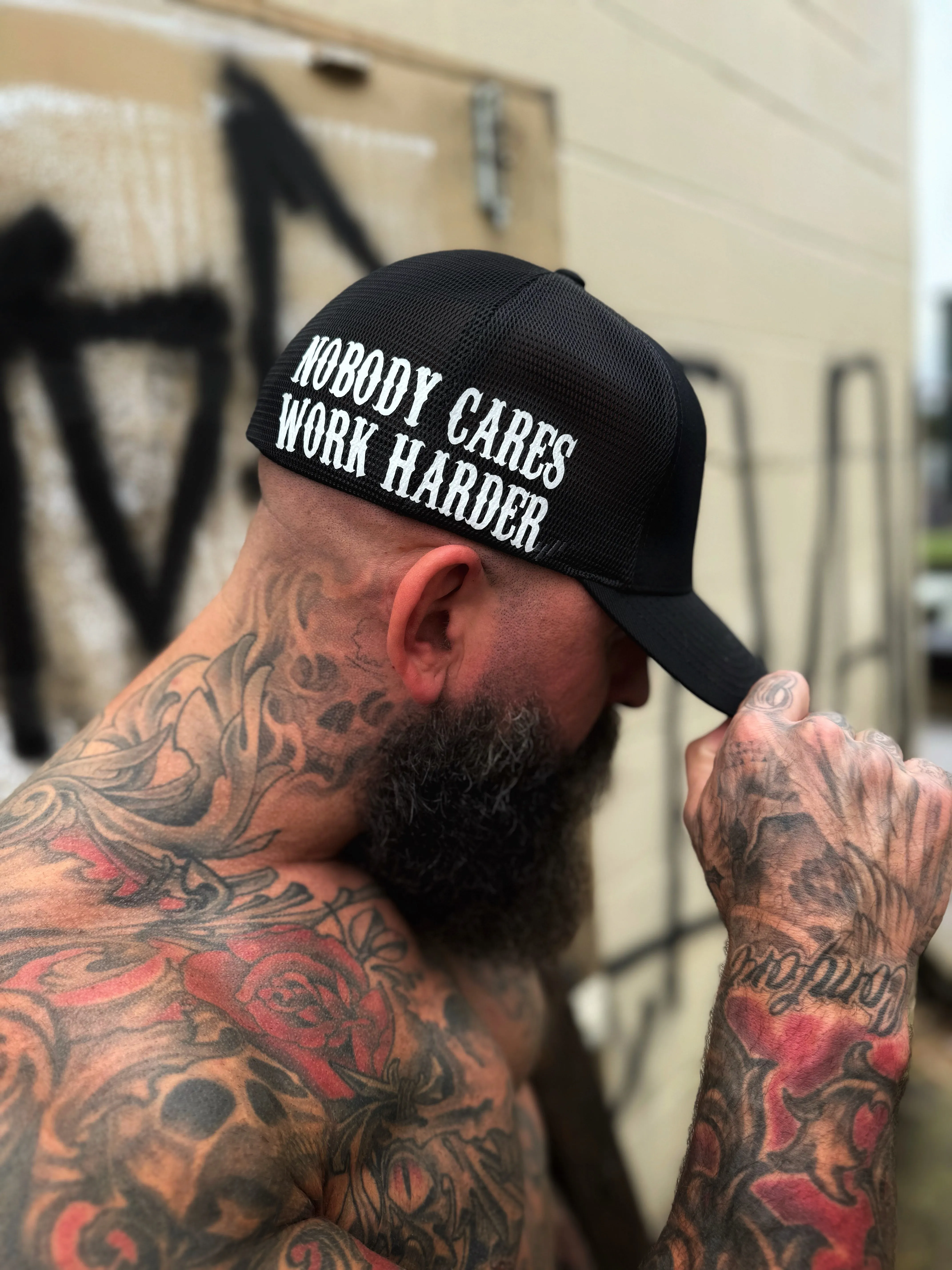 NOBODY SIDE STYLE FLEXFIT HAT