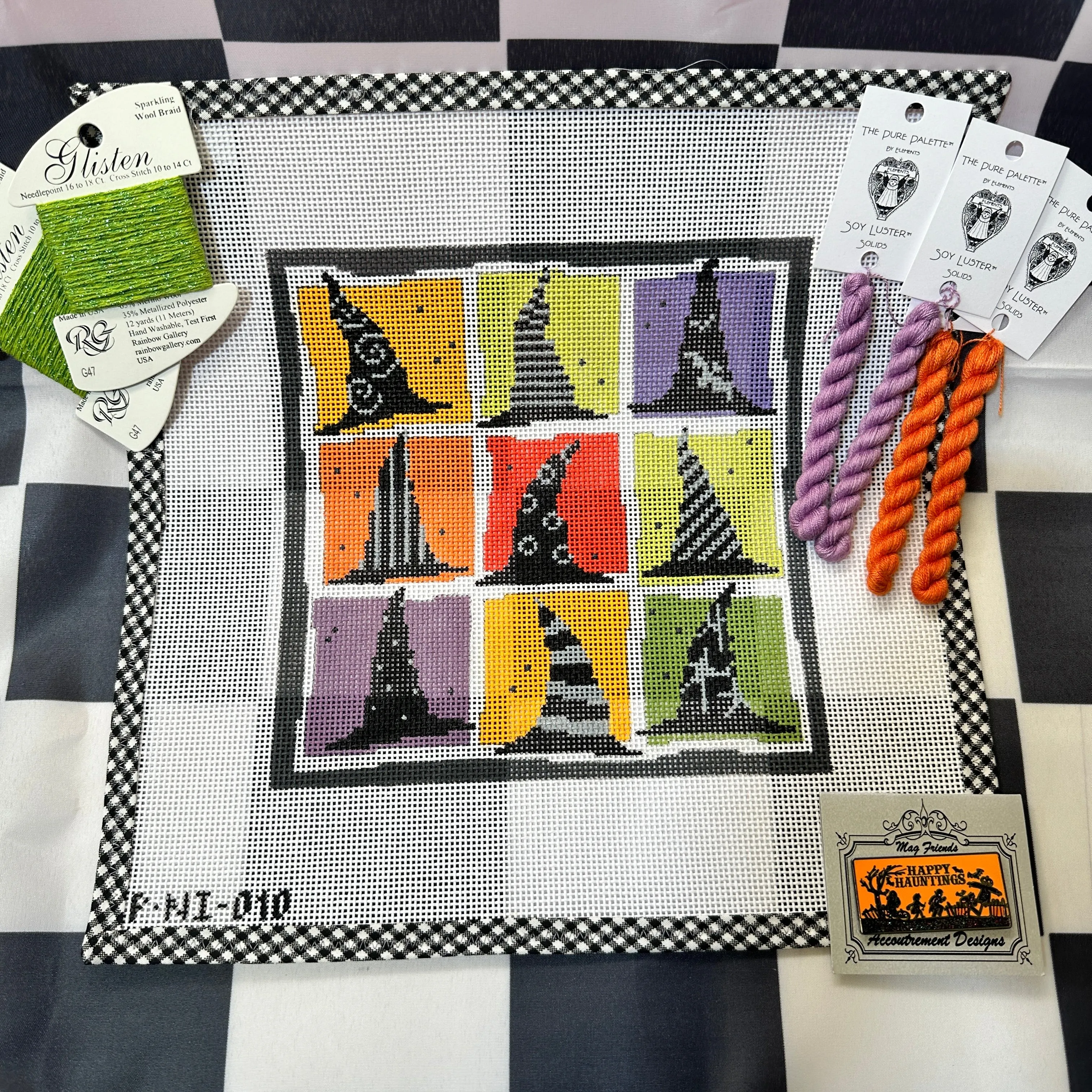 P-NI-010 - Witches Hats