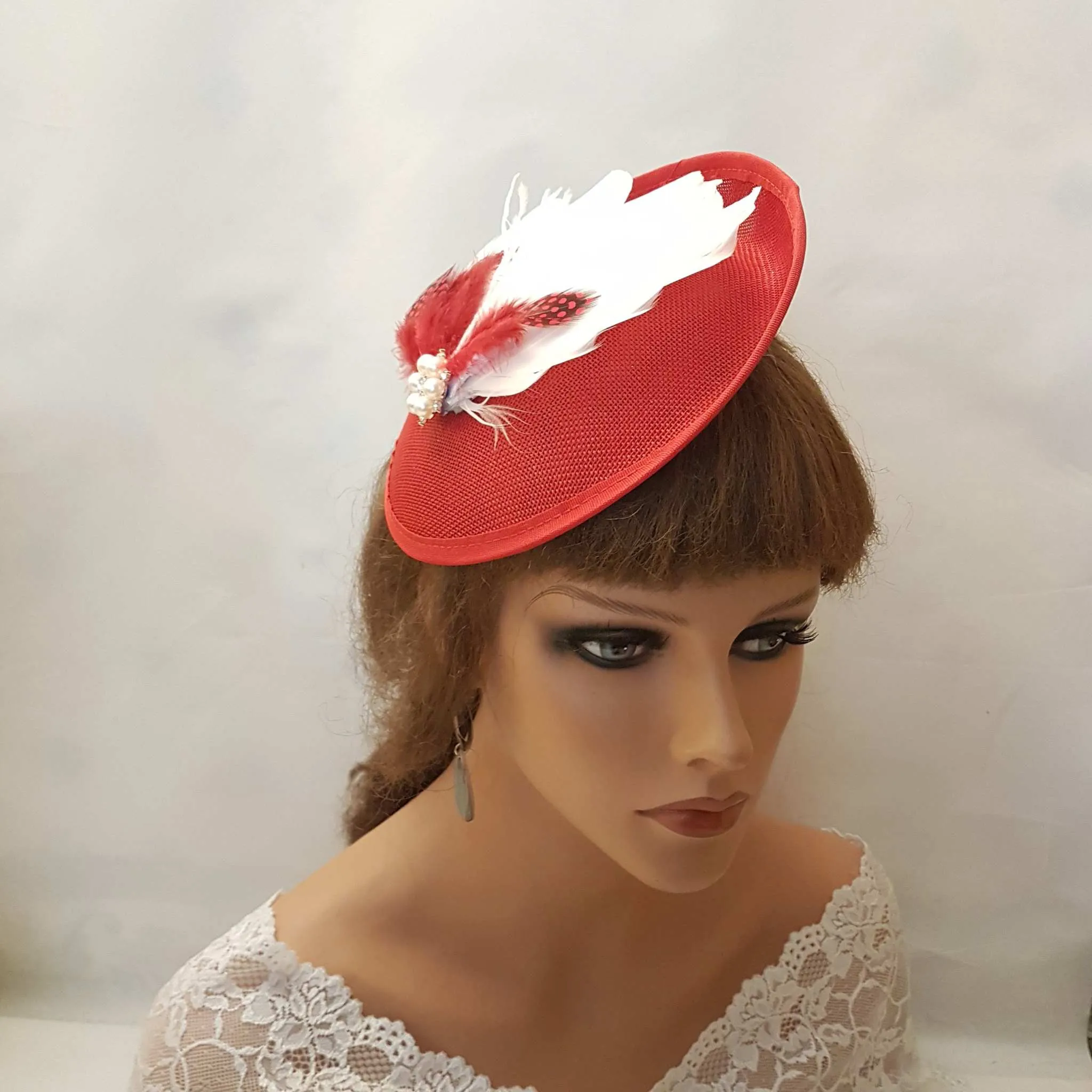 Red & White Feather Fascinator 40s 50 RED Hat Race Cocktail.Ascot. wedding headpiece
