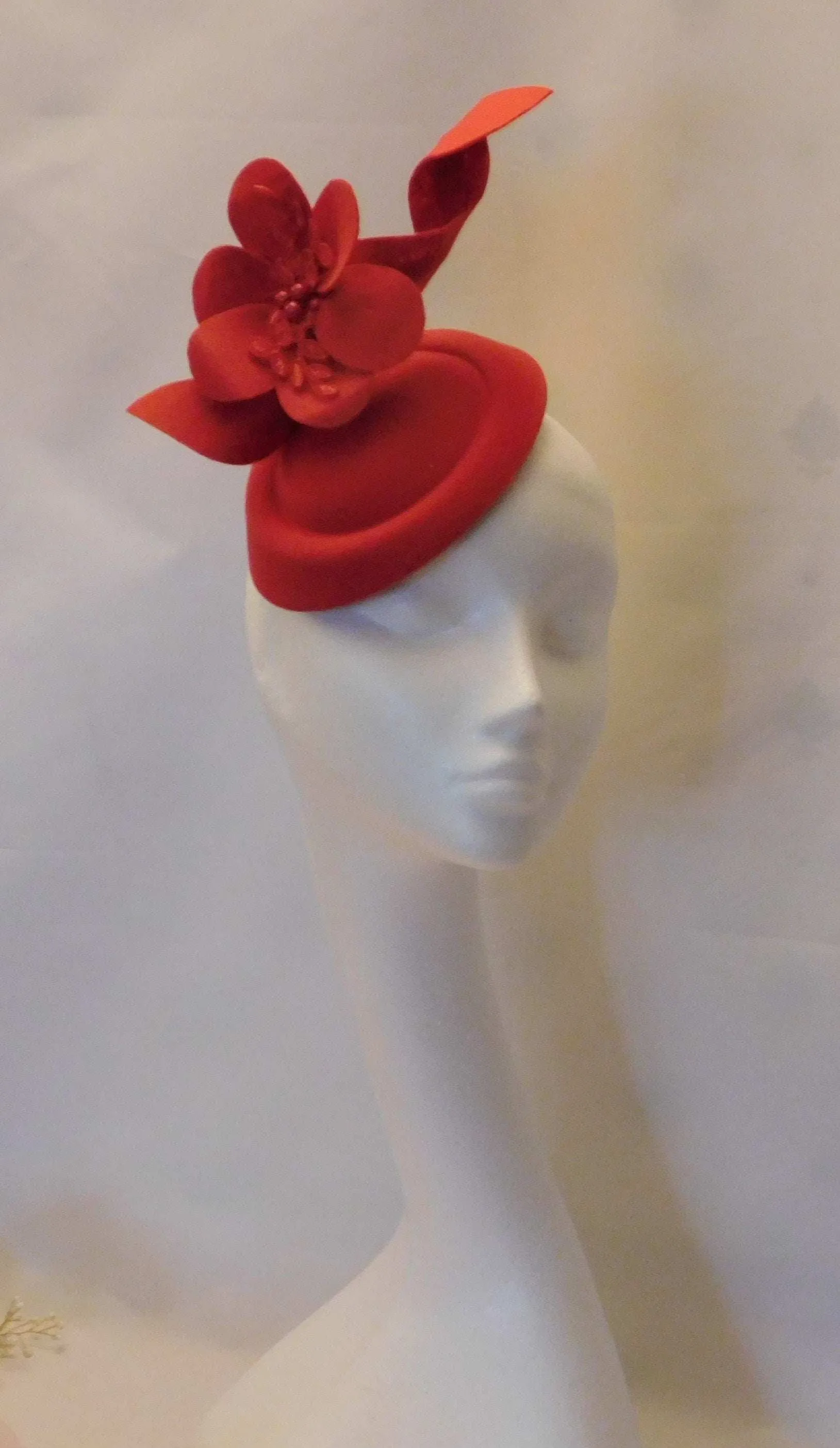 Red fascinator hat Felt flower and swirl Fascinator for Ascot,Wedding,Race,Cocktail parties