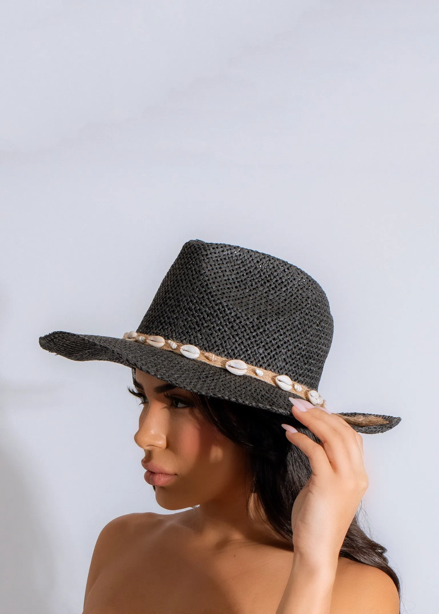 Seaside Escape Hat Black